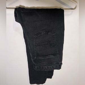 American eagle distressed black skinny jeans